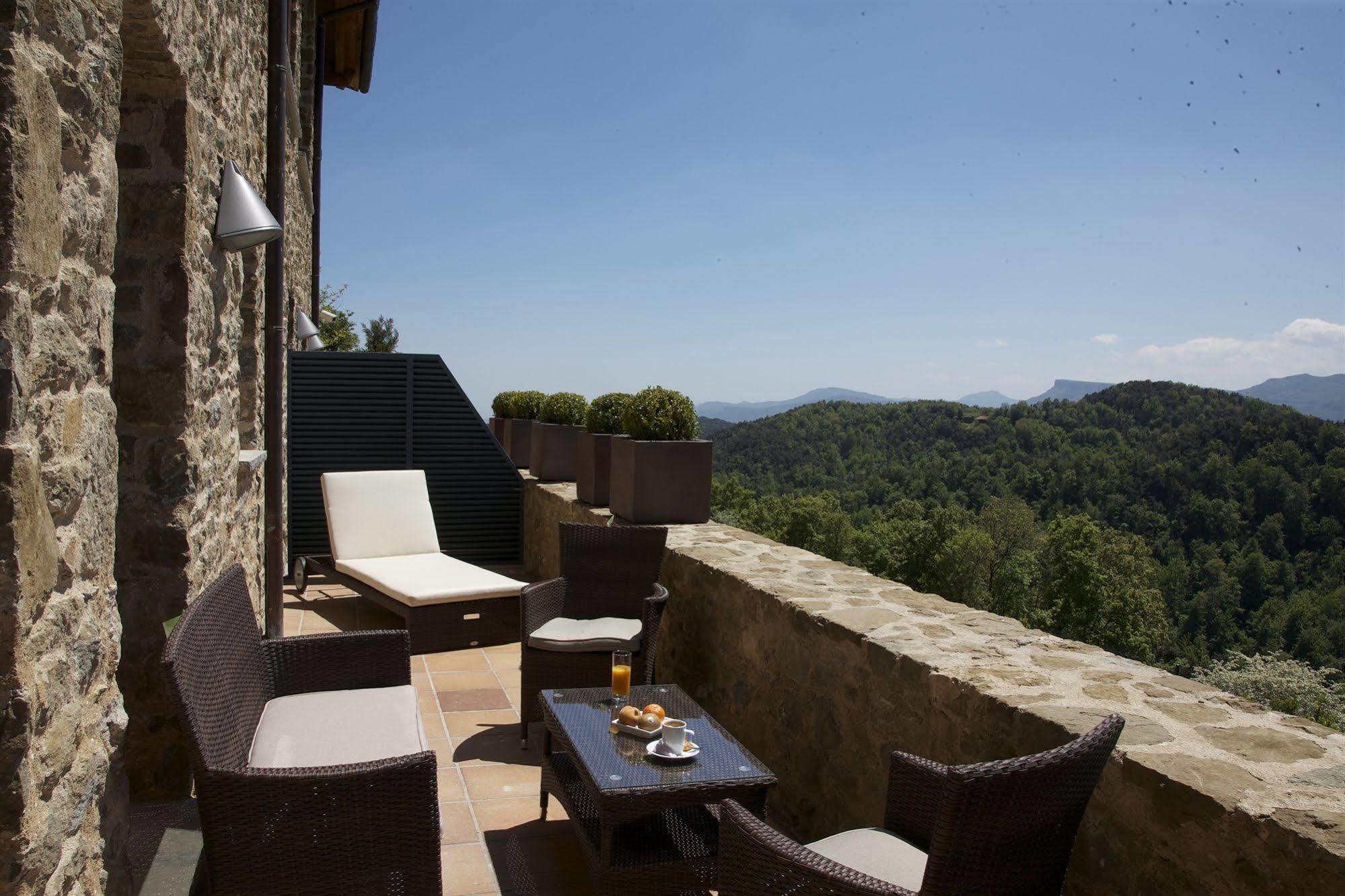 Hotel Restaurante El Ventos Sant Felíu de Pallarols Esterno foto