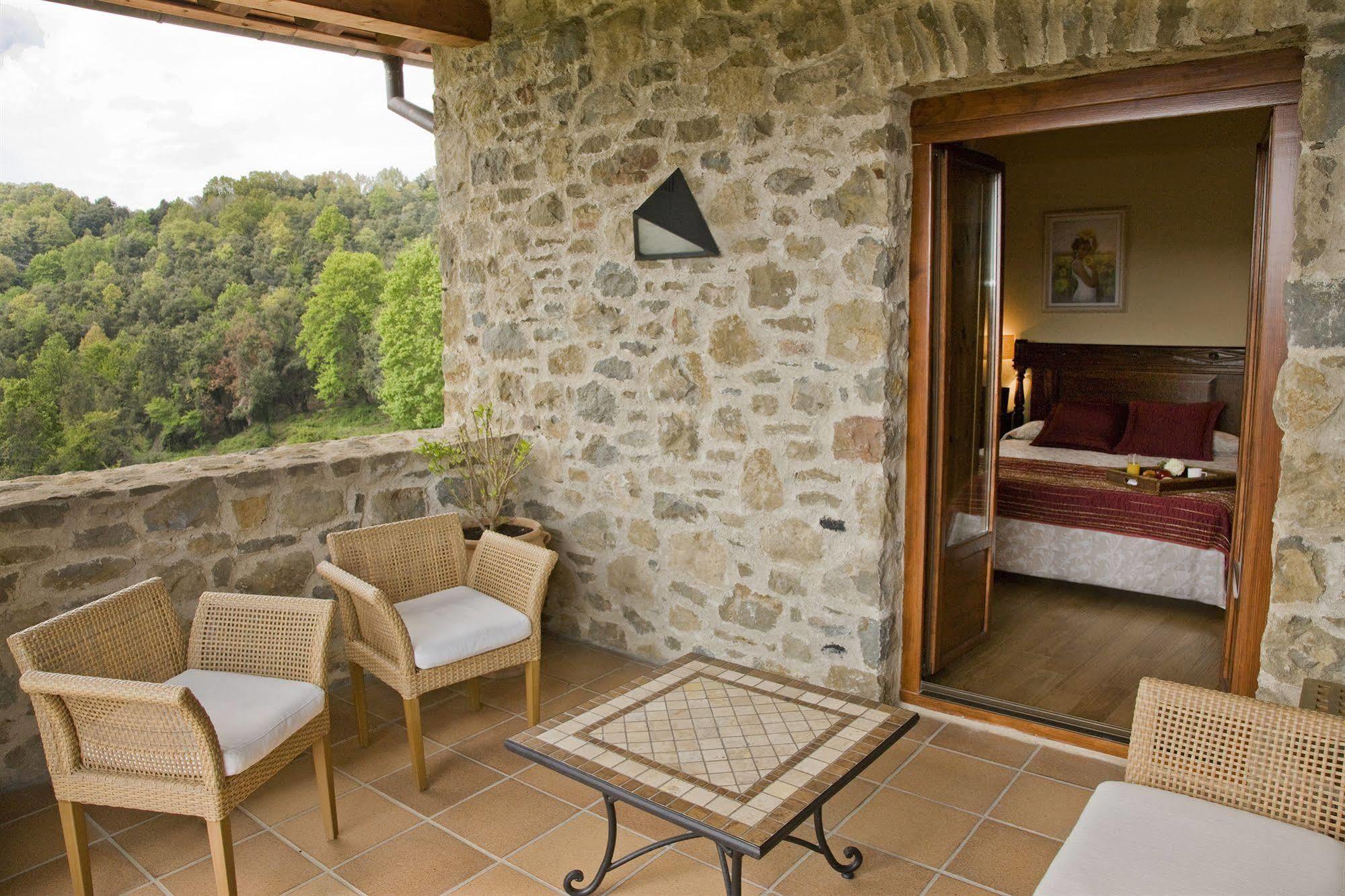 Hotel Restaurante El Ventos Sant Felíu de Pallarols Esterno foto