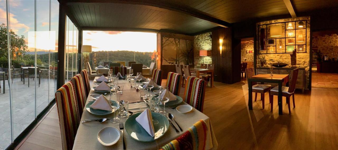 Hotel Restaurante El Ventos Sant Felíu de Pallarols Esterno foto